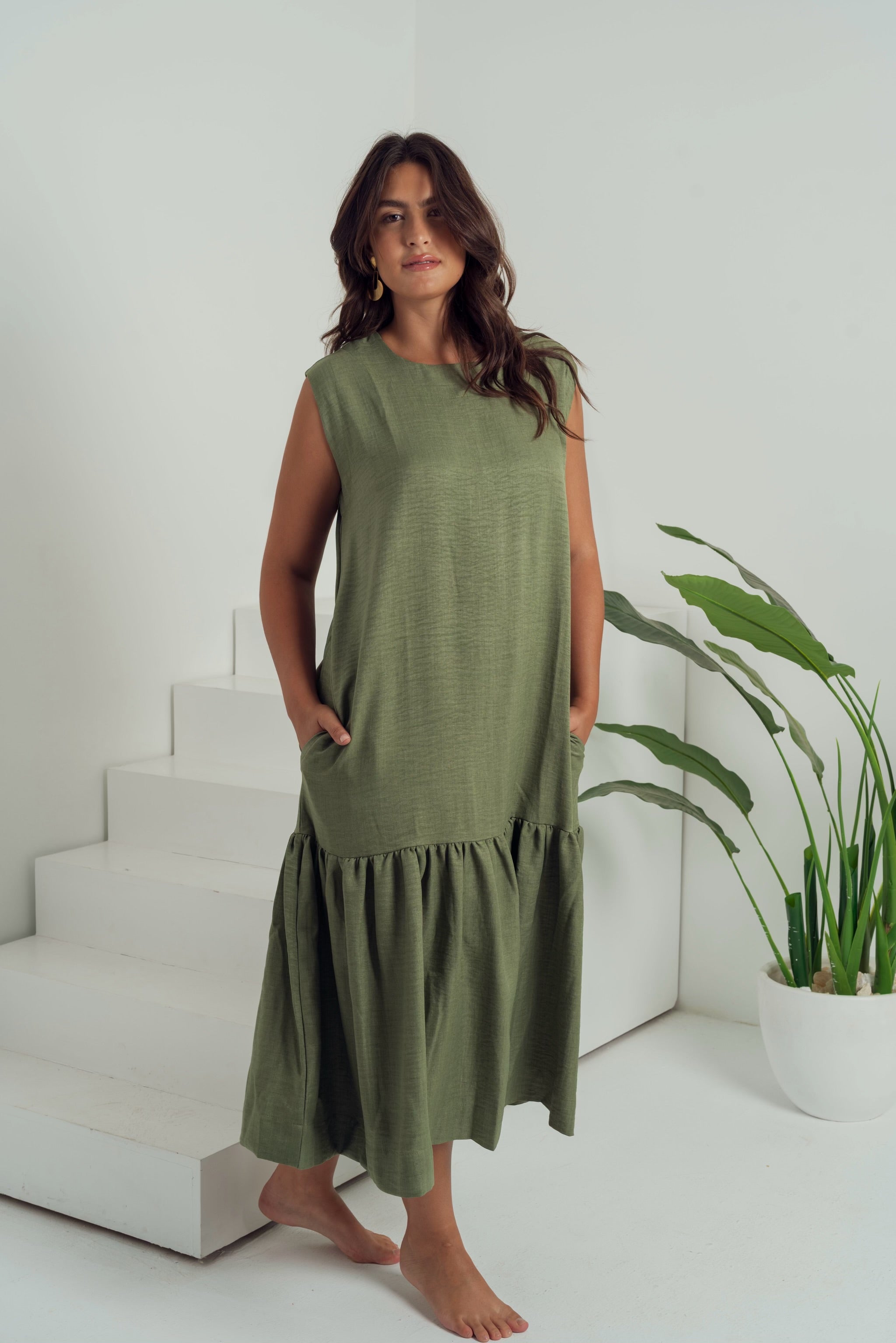 BREEZY SUMMER DRESS IN OLIVE