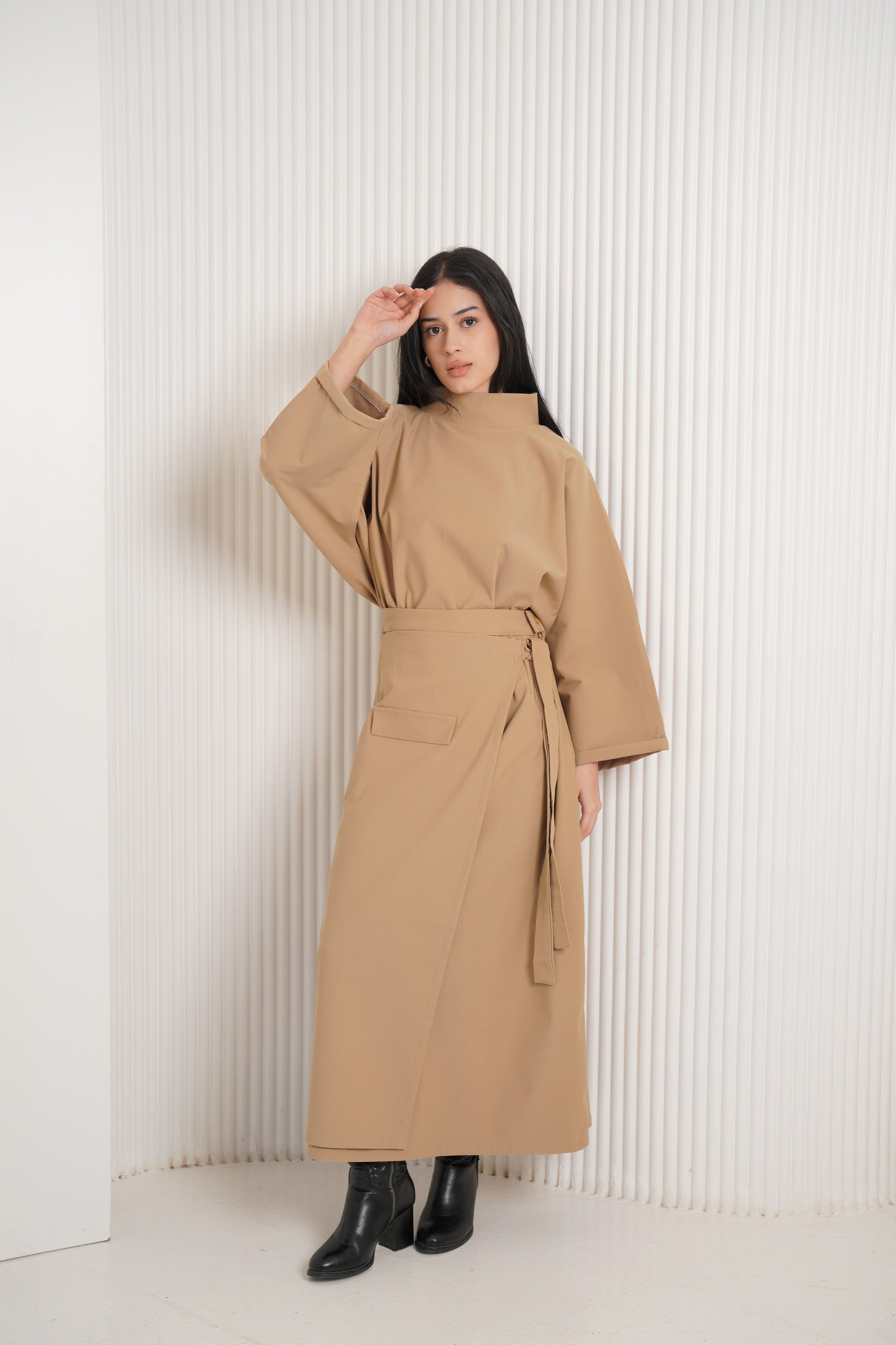 Gabardine lycra two-piece set -beige