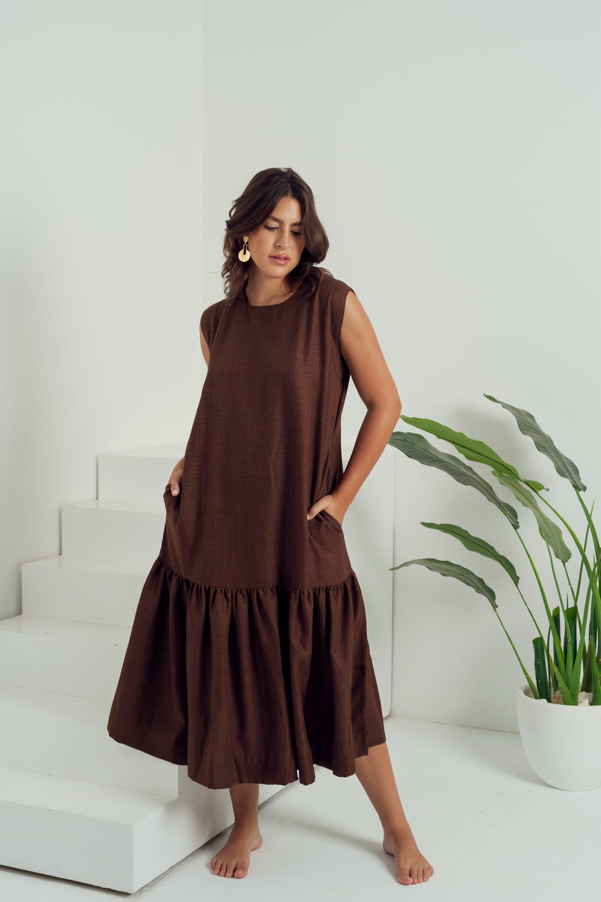 BREEZY SUMMER DRESS IN BROWN