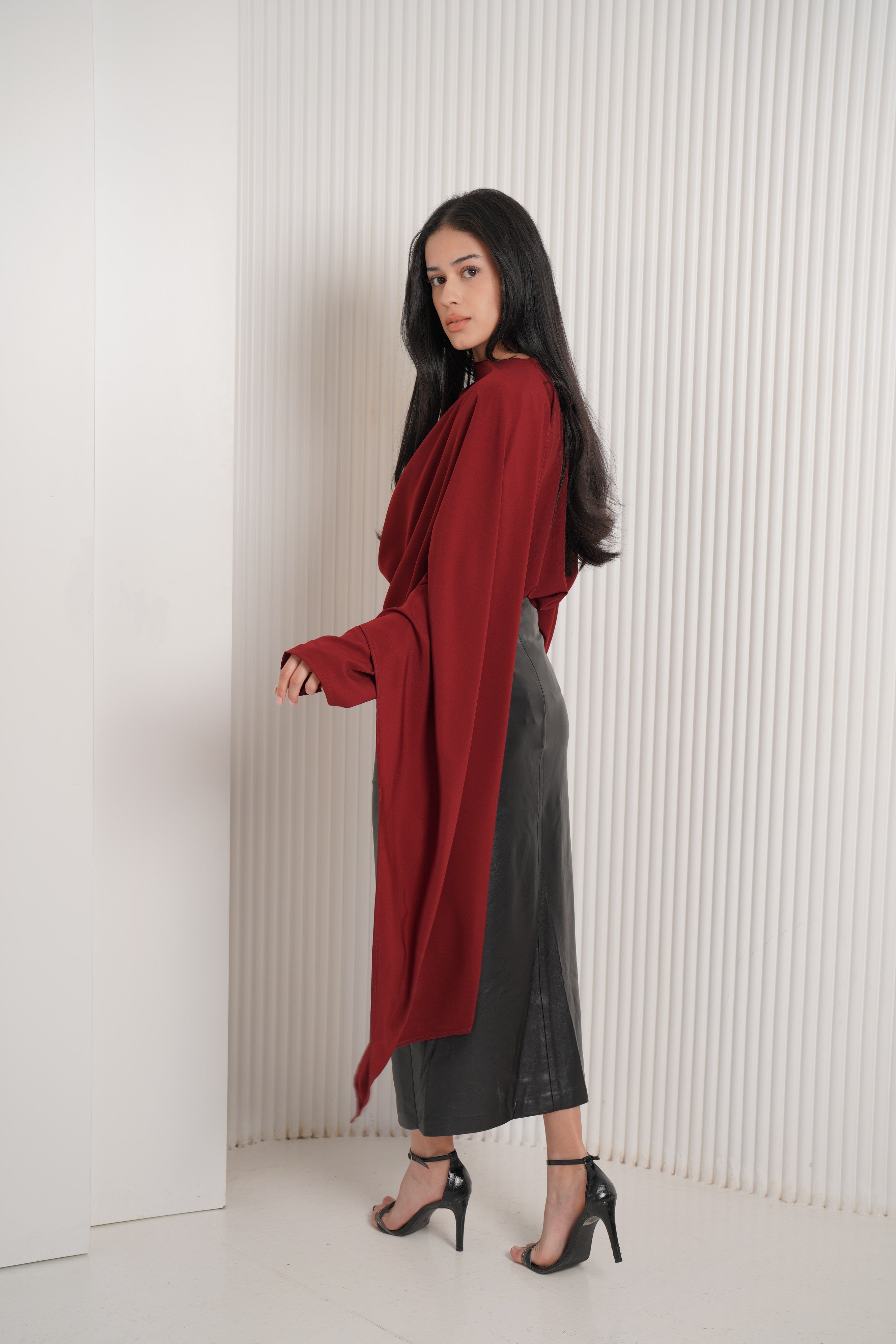 The multi-way blouse in maroon