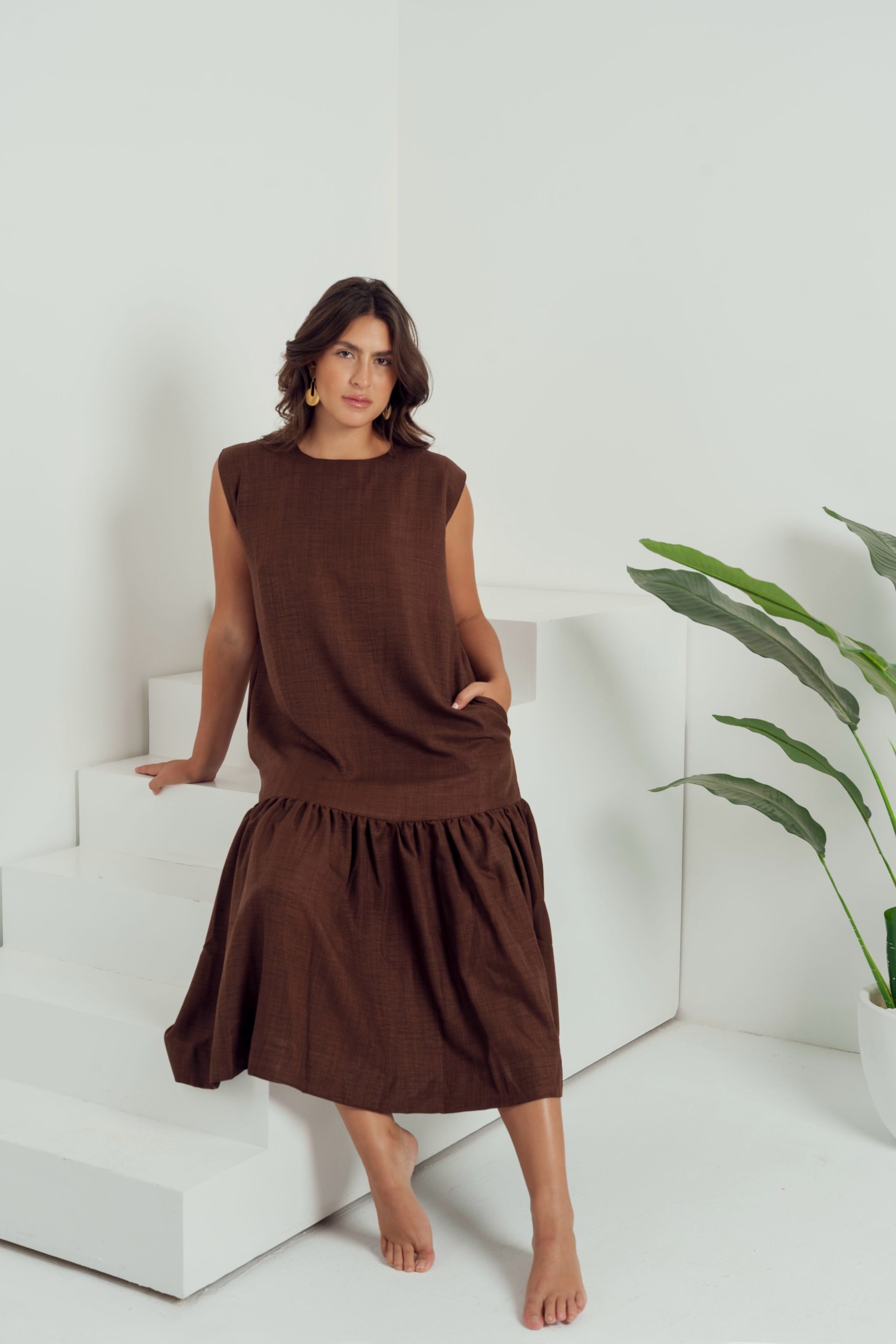 BREEZY SUMMER DRESS IN BROWN