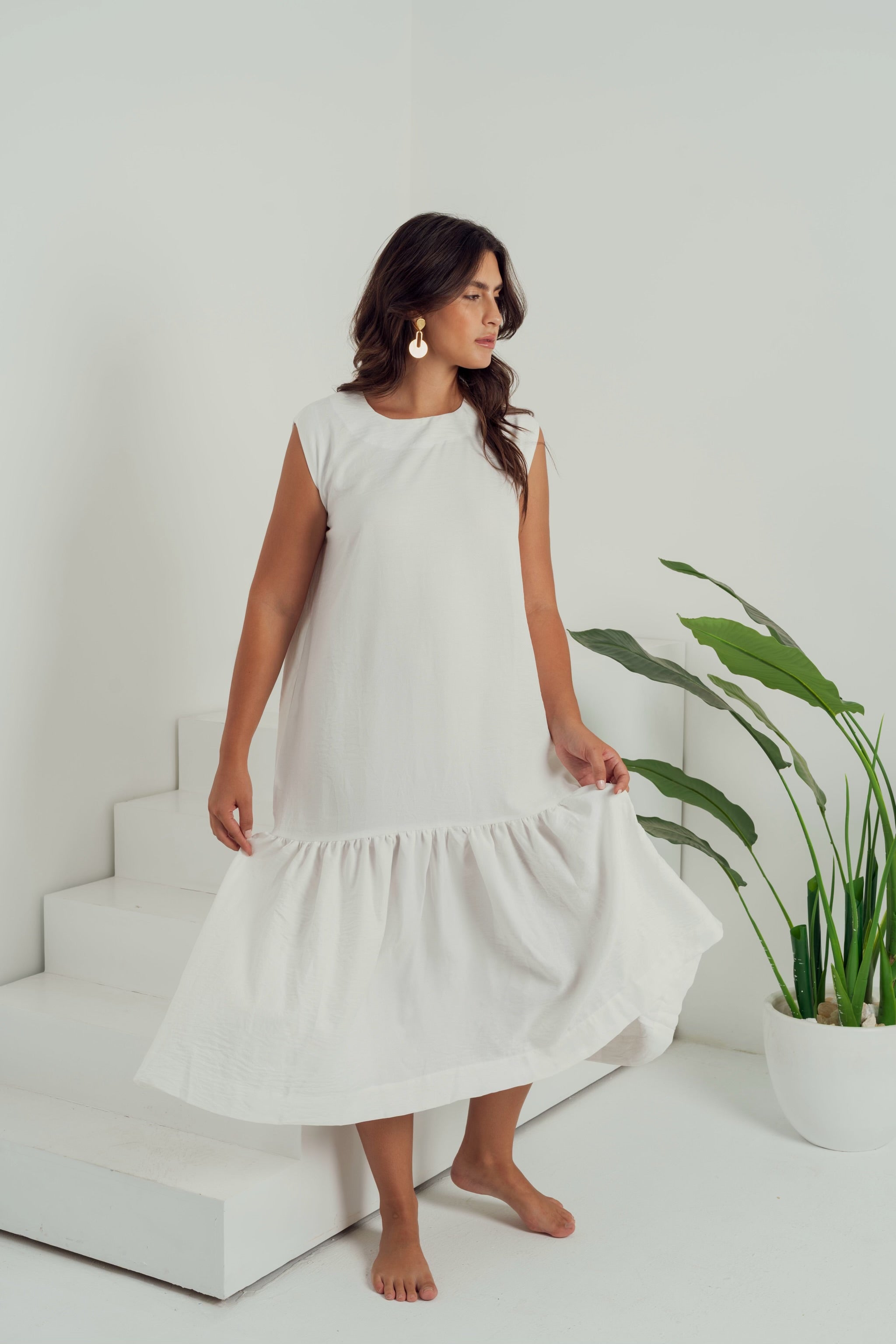 BREEZY SUMMER DRESS IN WHITE